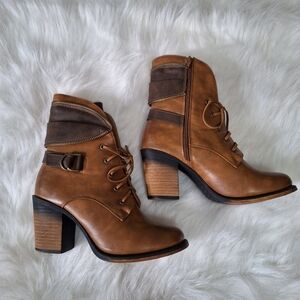Pierre Dumas Raven Brown Faux Leather Ankle Boots – Women's Size 9